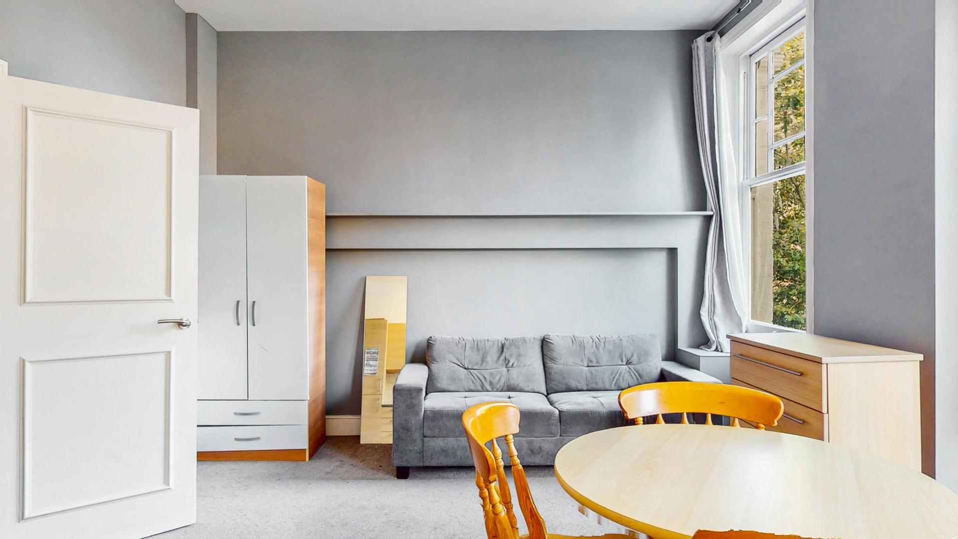 Modern Sharers Apartment Harvist Road, Queens Park